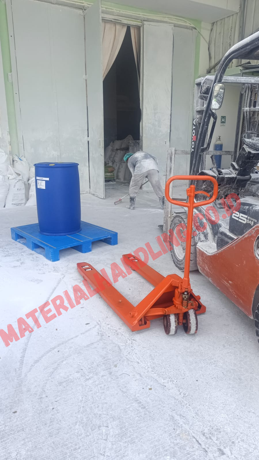 Penjemputan Service Hand Lift - Material Handling