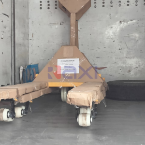 pallet mover tangerang 3 ton ke PT Sinar Mayuri, pengiriman via ekspedisi ke Bali - materialhandling.co.id